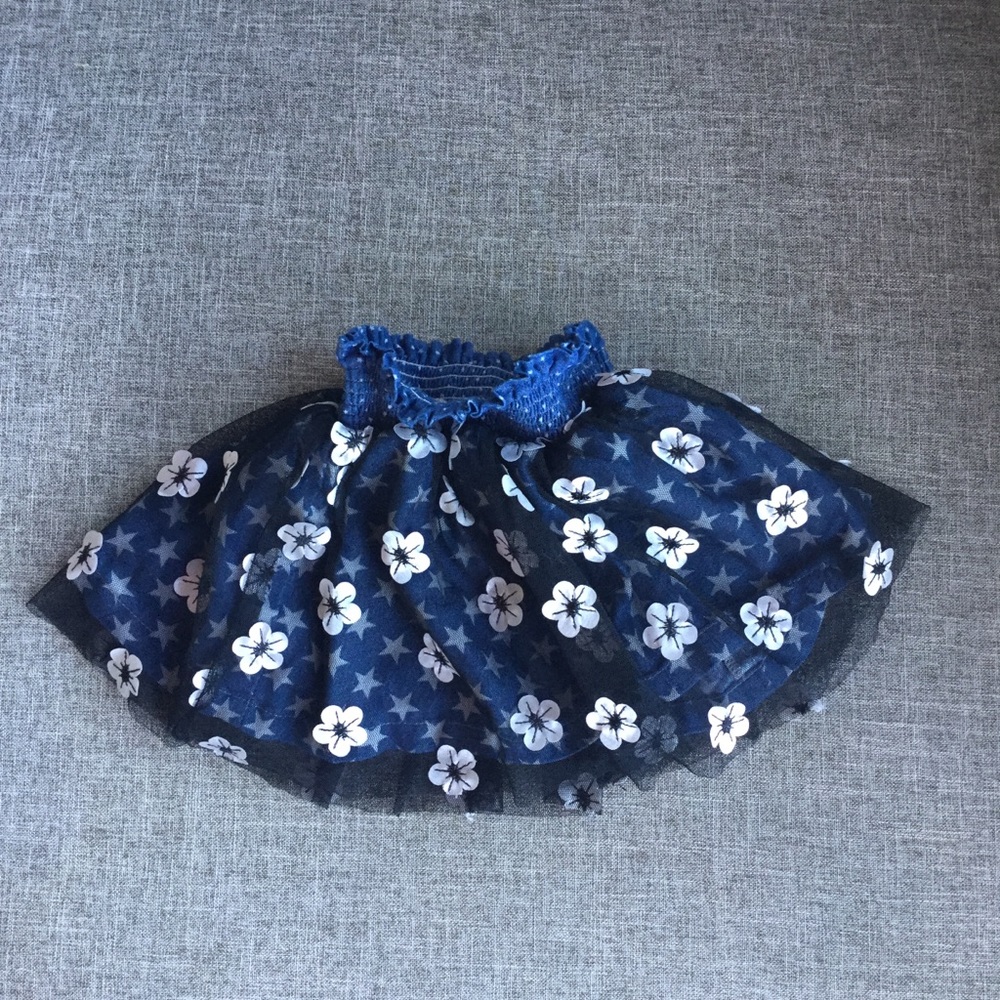 Little Wings baby skirt Size 12M